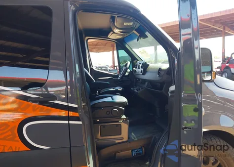 2022 Mercedes-Benz Sprinter 2500 Standard Roof I4 Diesel from USA, damaged, VIN W1W4DBHYXNT084530